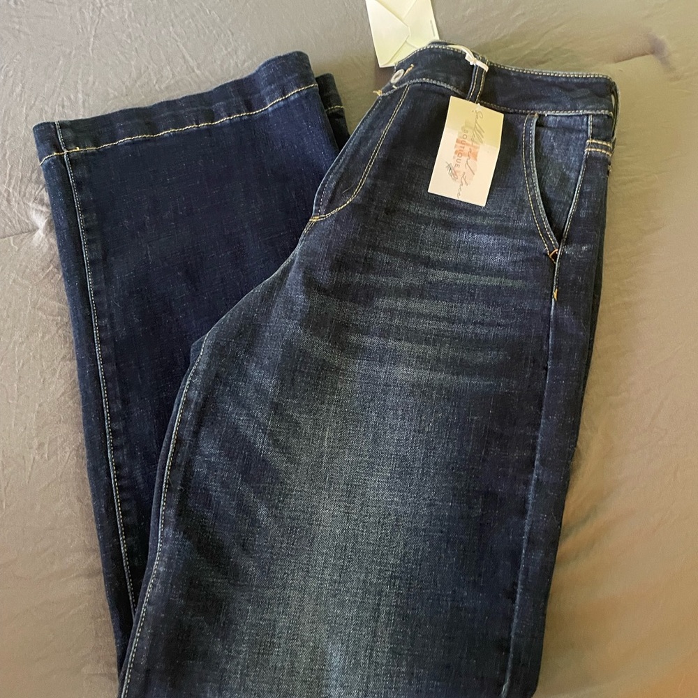 BRAND NEW Kancan straight leg jeans! Size 29